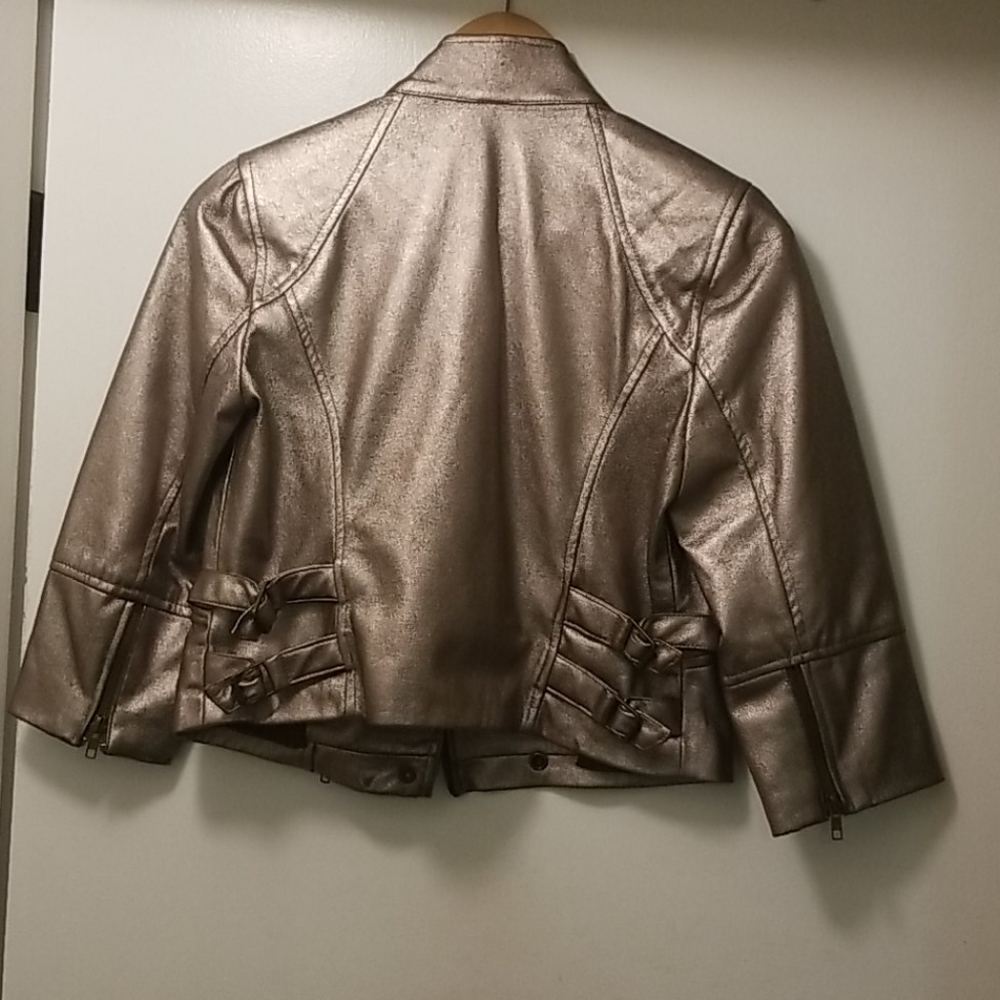Cropped Jacket - Picture 5 of 6